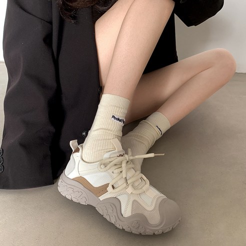 여성운동화 발편한 스니커즈 등산화 가벼운런닝화 통기성 메쉬니트 캐주얼 컴포트 여름 통기 운동화