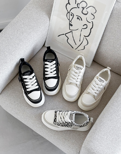 트렌디한 디자인에 최적의 착용감을 더한 스니커즈 HD-1057