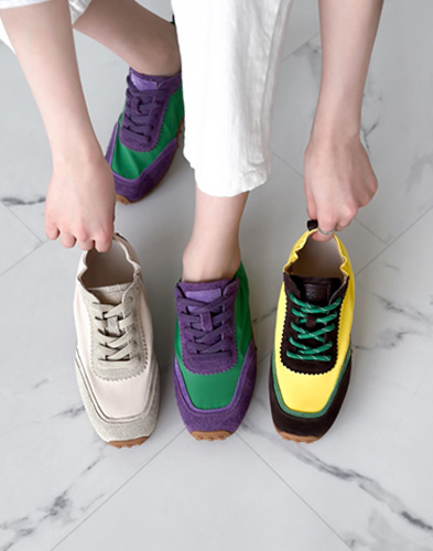 어디에나 매치하기 좋은 심플한 디자인의 캐주얼화 HD-1058