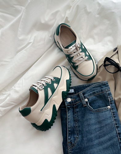 편안한 쿠션과 세련된 디자인의 데일리 운동화 HD-1056