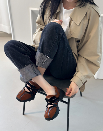 독특한 디자인과 우수한 기능성을 겸비한 슈즈 HD-1059