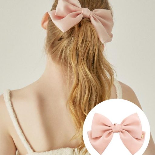 [아이유 PICK] LALA J 새틴 리본 헤어핀 (JALJHP3BS804FA000)