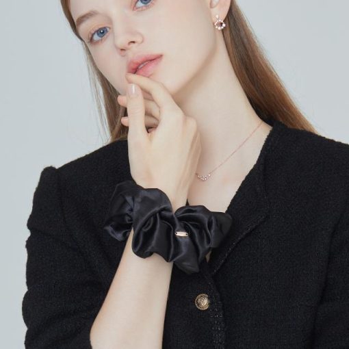 LALA J 새틴 스크런치 (JALJHS0BF624FA000)